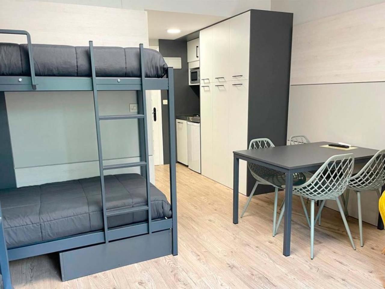 Aparthotel Midi 3000